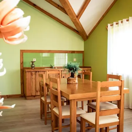 Mulagueta -restauracao E Lantgård Vale da Mula